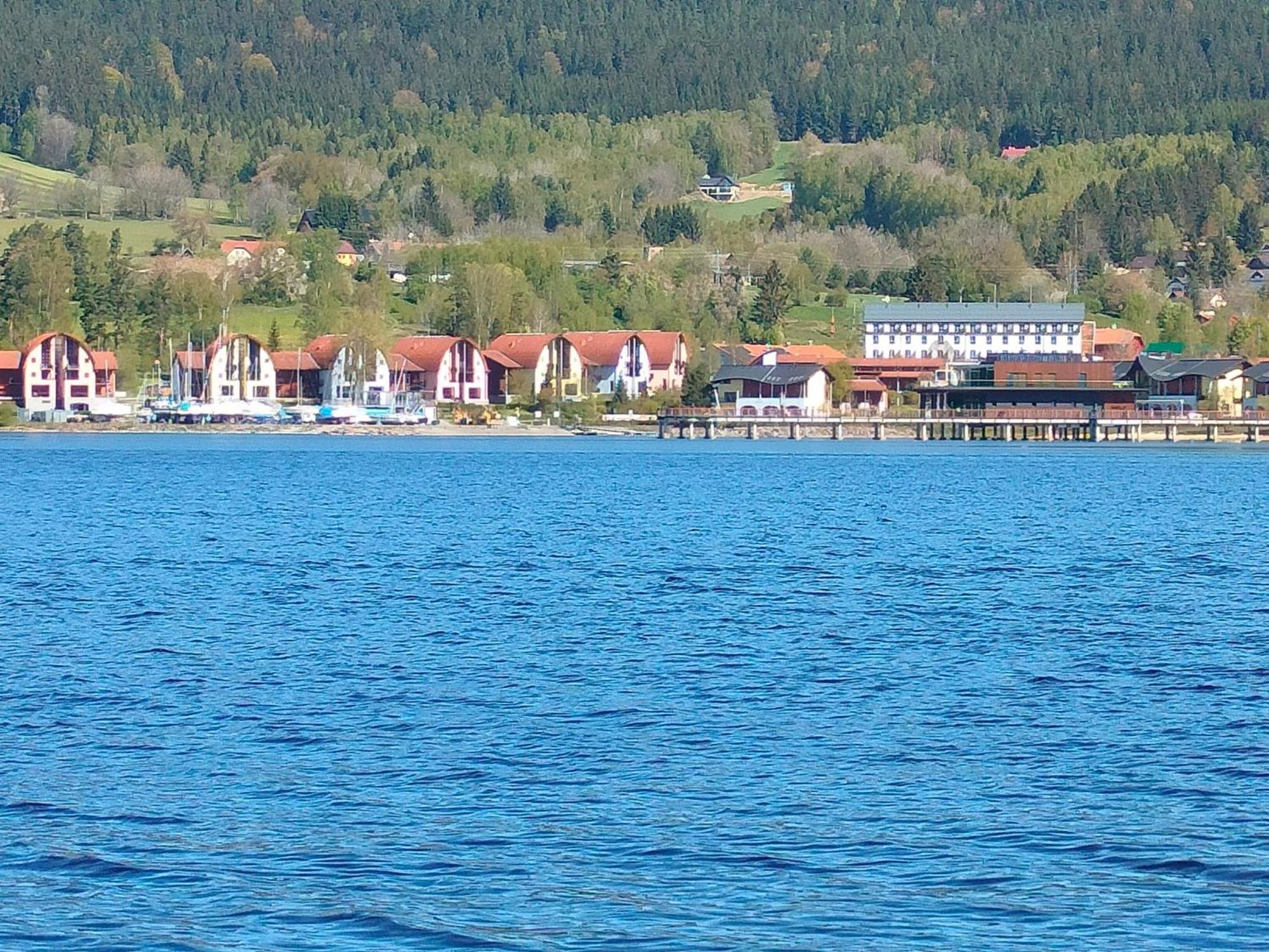 Apartman Aja - Lipno Nad Vltavou Eksteriør bilde